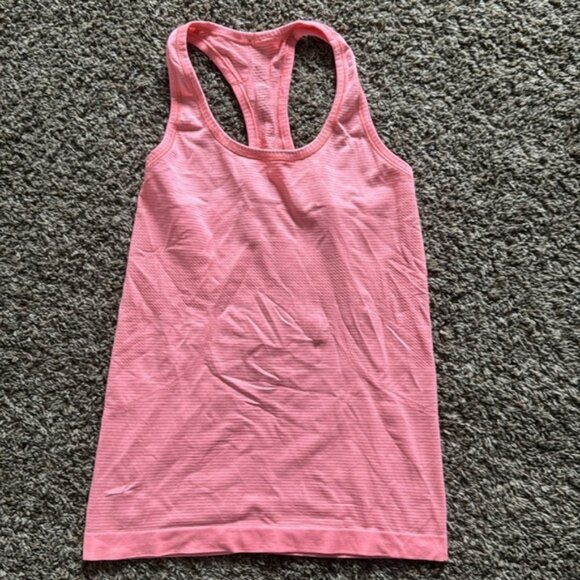 Lululemon Swiftly Tech Racerback Tank Size 6 - Picture 4 of 10